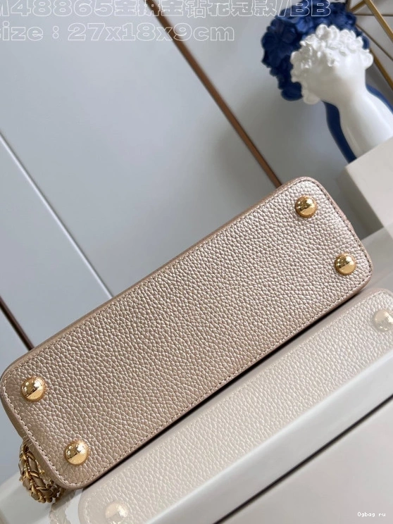 BB-27*18*9CM VUITTON CAPUCINES LOUIS 0713